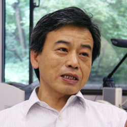 メディア学部 宮岡 伸一郎 教授 メディア学部 宮岡 伸一郎 教授