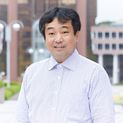 先進情報専攻青木 輝勝教授の取材記事を公開しました。