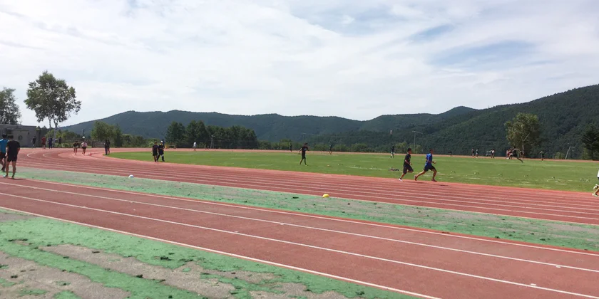 陸上競技部