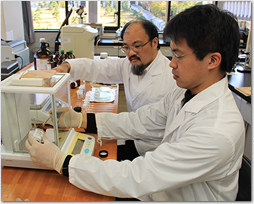 応用化学科研究室(2) 応用化学科研究室(2)