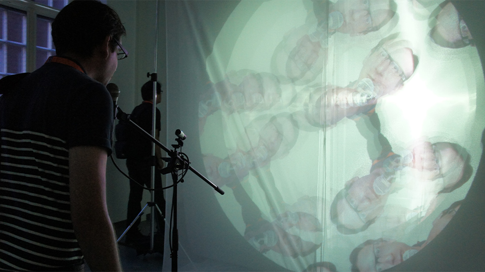 Sounding Kaleido(声で万華鏡の模様を作る, 2015, 新津美術館, メディアアート)