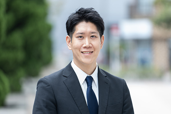 内田 庸助