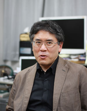 松下 宗一郎　教授