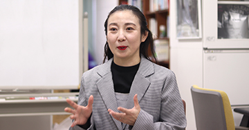 普段、私たちが何気なくしているコミュニケーションに対して、なぜできるのかを解き明かせると面白い！