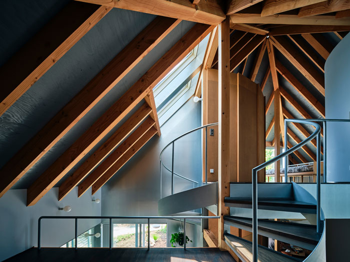 Grey House Photographer Takuya Seki