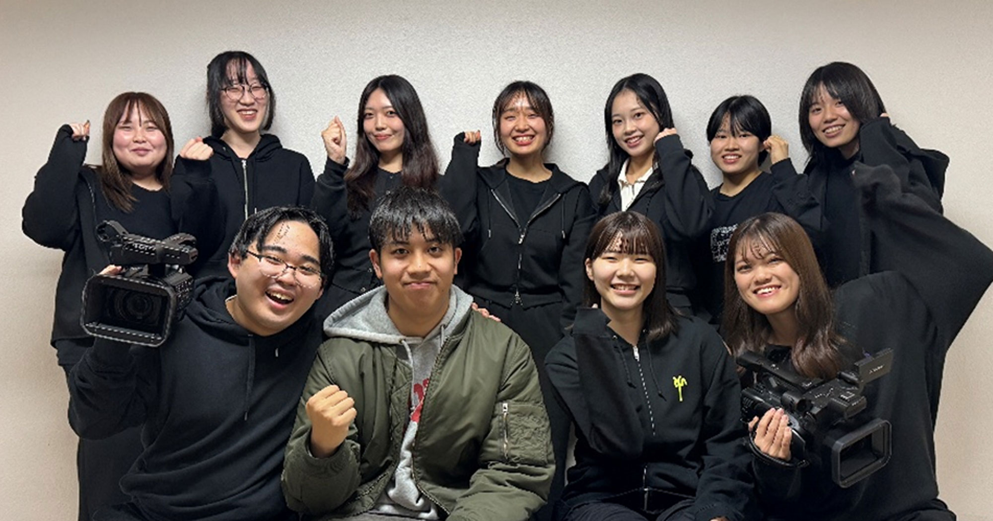メディア学部生が松任谷由実さんのコンサートツアーにカメラマンとして