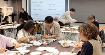 【大田区提携講座】時をかさねる ―廃材で作るコラージュ時計―を開催しました