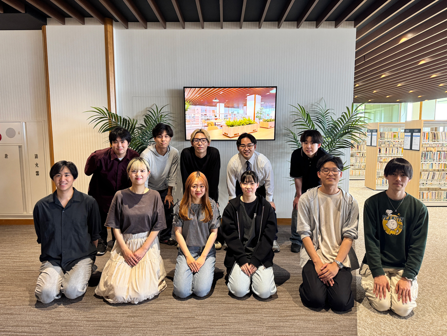 メディア学部学生