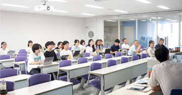 大学院デザイン研究科で大田区産業振興協会による講演会を開催