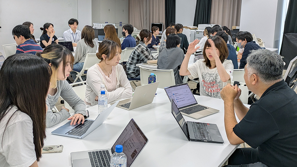 学生と大田区担当職員との意見交換1