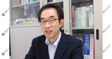 省資源化や環境・エネルギー問題の解決につながる、面白くて便利な機能を持つ新しい材料を発見したい!