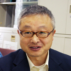 メディア学部　萩原　祐志　教授
