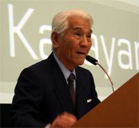 片柳理事長挨拶